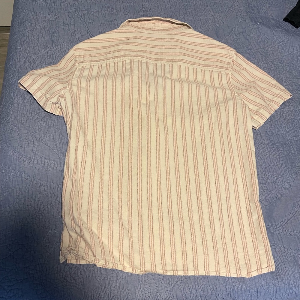 Button down shirt - Picture 2 of 3